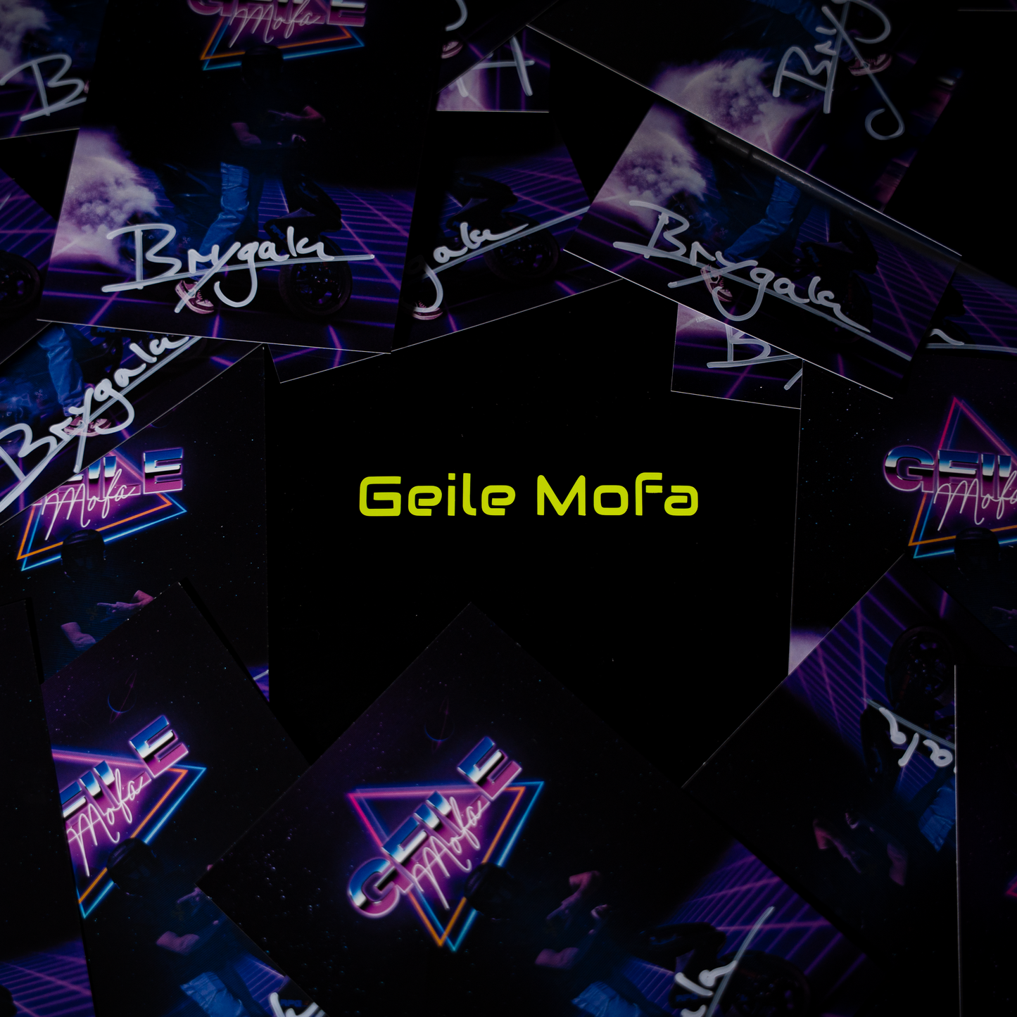 Geile Mofa NEON_ Gelb Sticker-Set Produktbild Retrowave-Design Stapel von Aufklebern